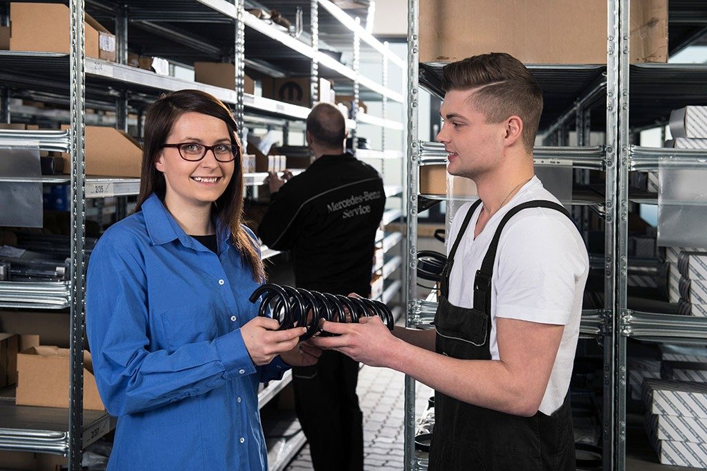 Ausbildung Fachkraft für Lagerlogistik (m/w/d) Mercedes-Benz